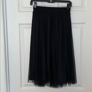 Midi length tulle skirt